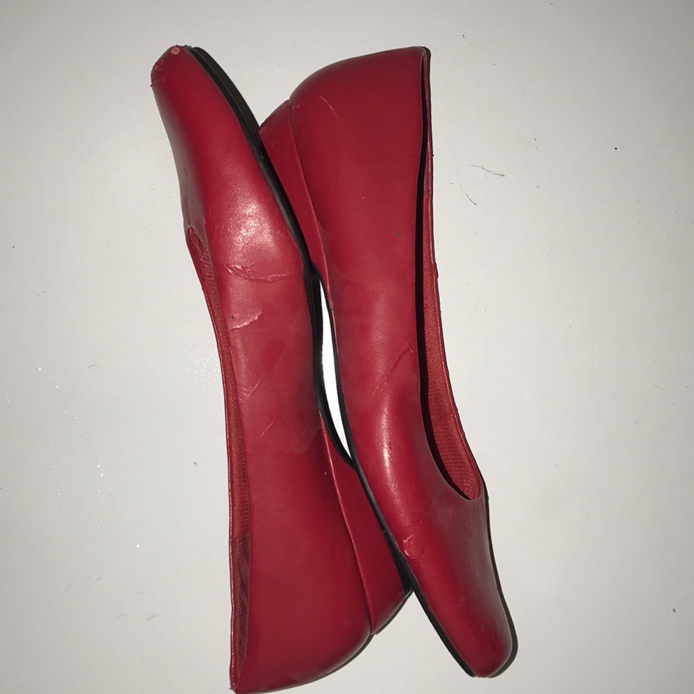 Shoes - Picture 3 of 4